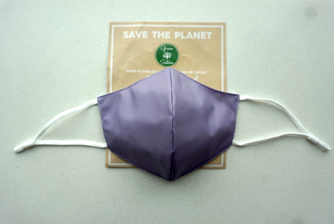 green-sisters-mask-DSC06562