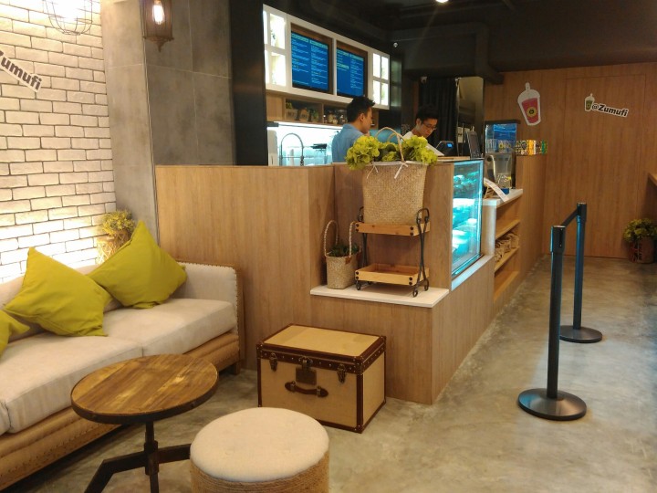 Zumufi Hong Kong seating area